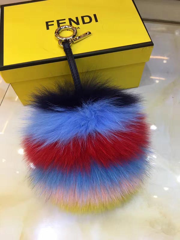2017SS フェンディスーパーコピー 絶対欲しい*POMPOM CHARM*ポンポン バッグチャーム